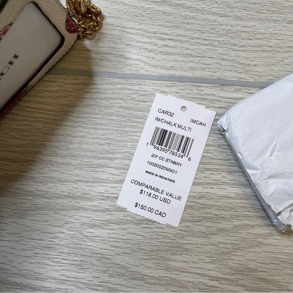 Coach CAR32 Zip Card Case Wallet Strawberry Print Chalk Coated Canvas - Picture 8 of 8